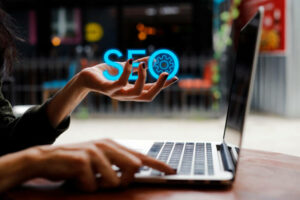 Aplique técnicas de SEO para destacar categorias e páginas de produto no e-commerce e aumente o tráfego orgânico e as conversões.