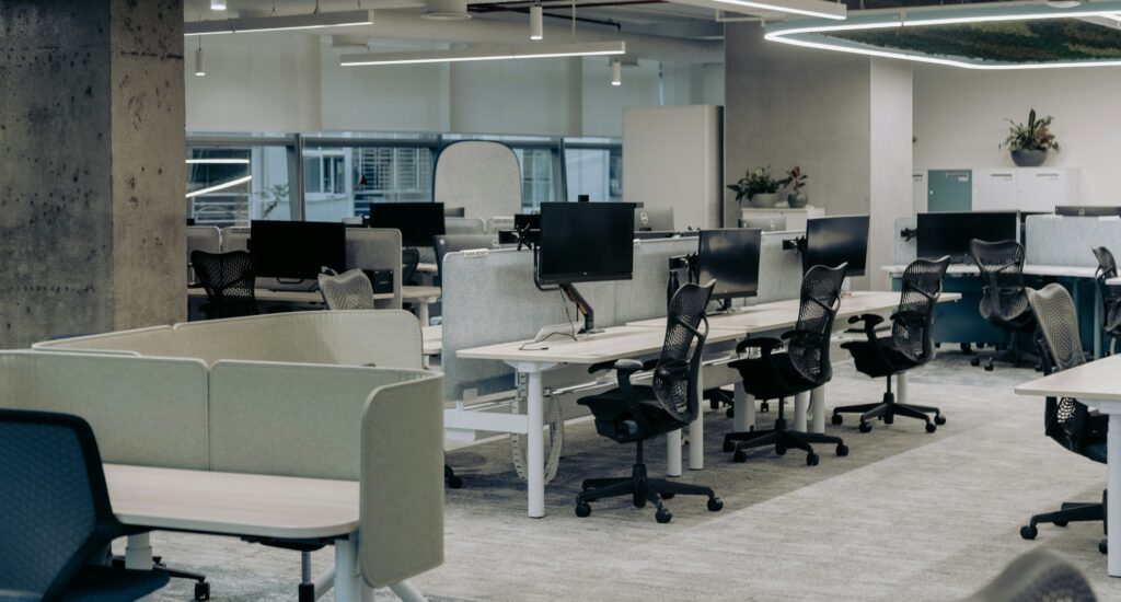 Descubra como um ambiente comercial confortável pode atrair mais clientes, fortalecer sua marca e aumentar as oportunidades de vendas.